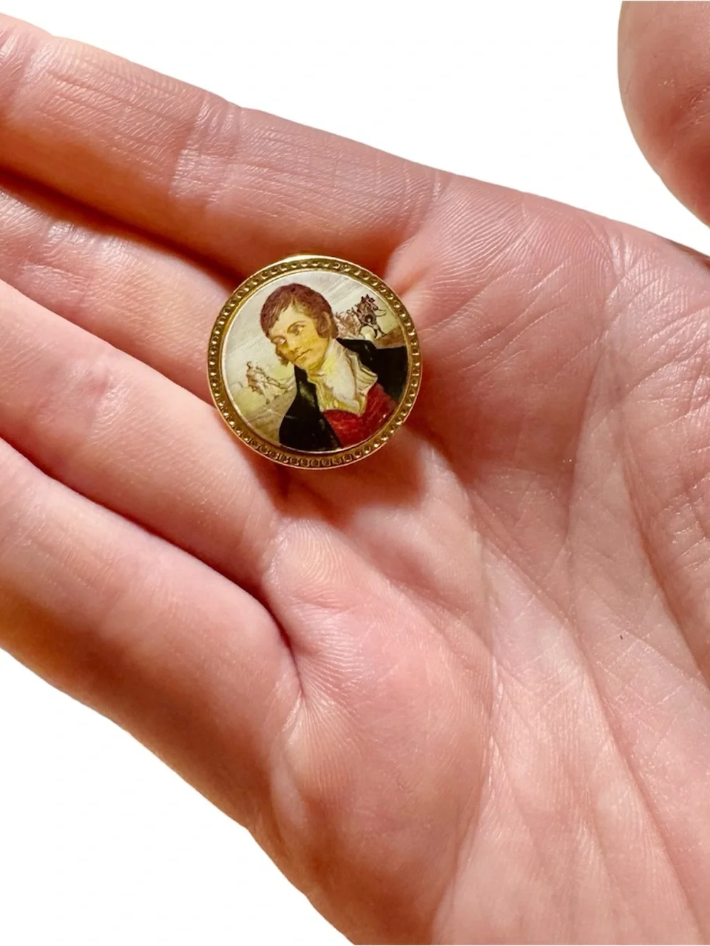 Vintage Portrait Gold-Tone Round Pin with Red Accents